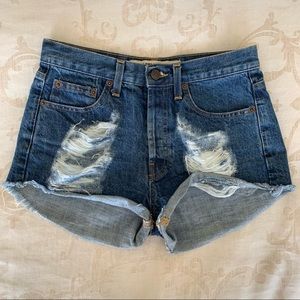 ✨ Brandy Melville Dark Wash Distressed Shorts ✨
